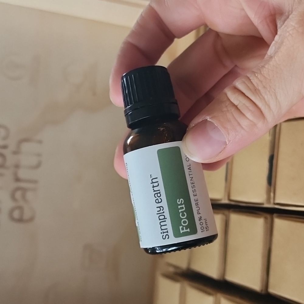 Simply Earth Focus Blend essential oil 15ml